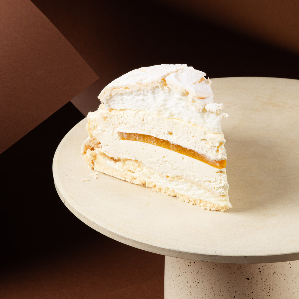 Tort bezowy z mango - obrazek 4