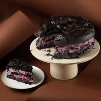 Tort bezowy z OREO i jagodami