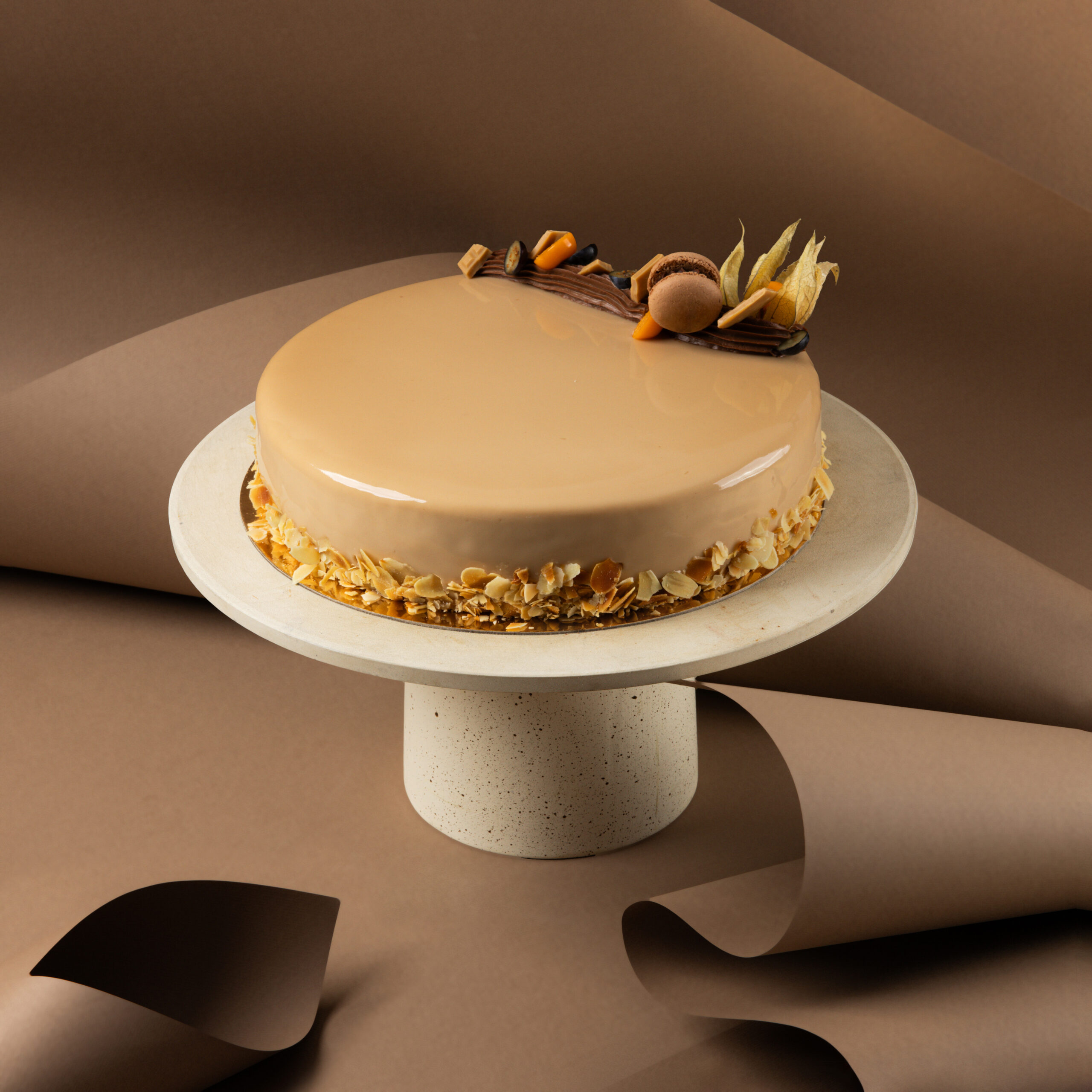 tort z paloną białą czekoladą